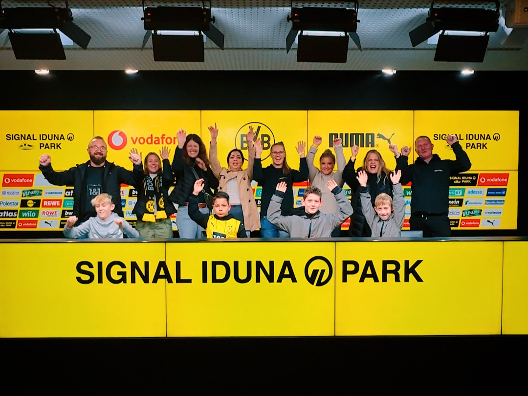 Mehr über den Artikel erfahren Stadiontour im Signal-Iduna-Park
