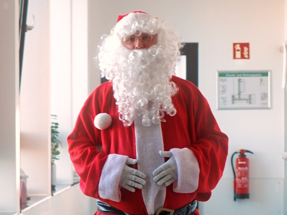 Mehr über den Artikel erfahren Der Weihnachtsmann besucht die Palliativstation